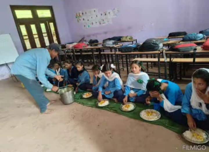 Mid day meal in government school