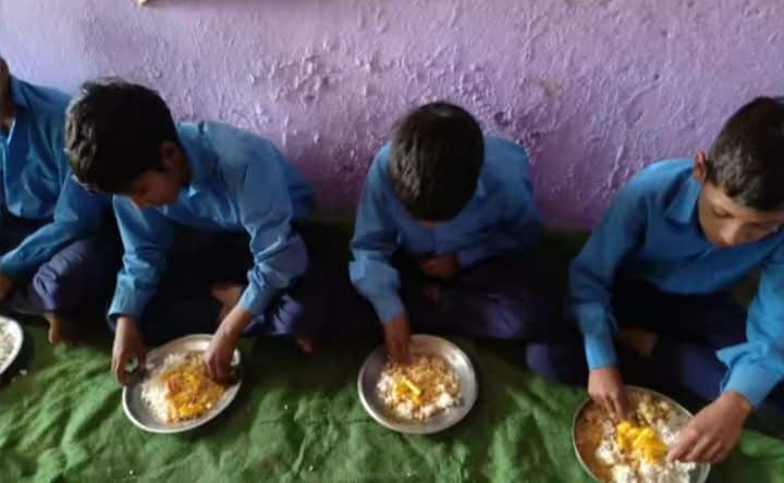 Mid day meal in government school
