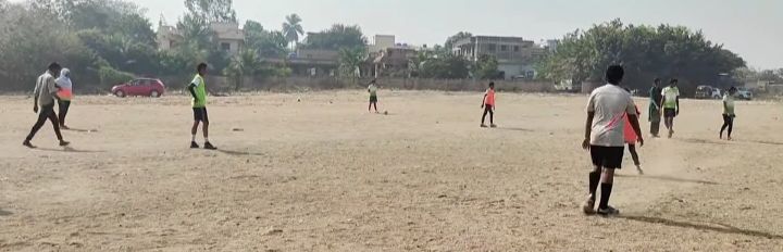 Urban amusement for boys in India