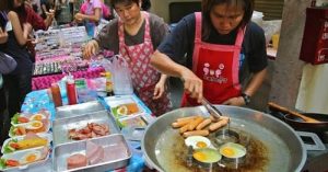 Street Food Safety Tips