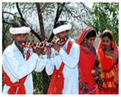 Tribal Fashion & Sustainable Textiles