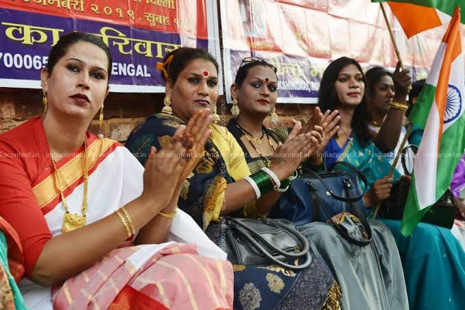 Social pressure in the childhood of transgender people