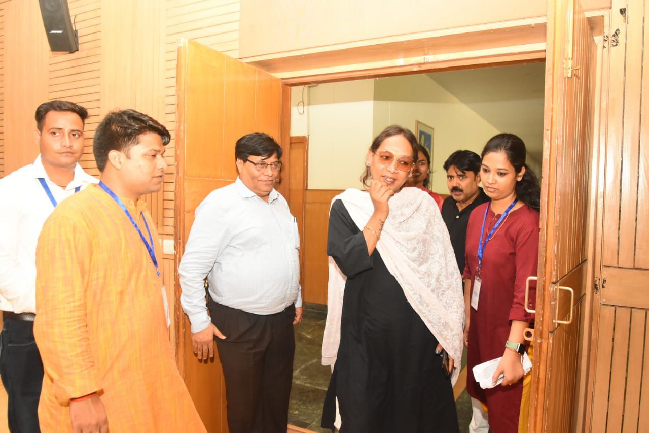 The Real Story of Hijra Community in Modern India